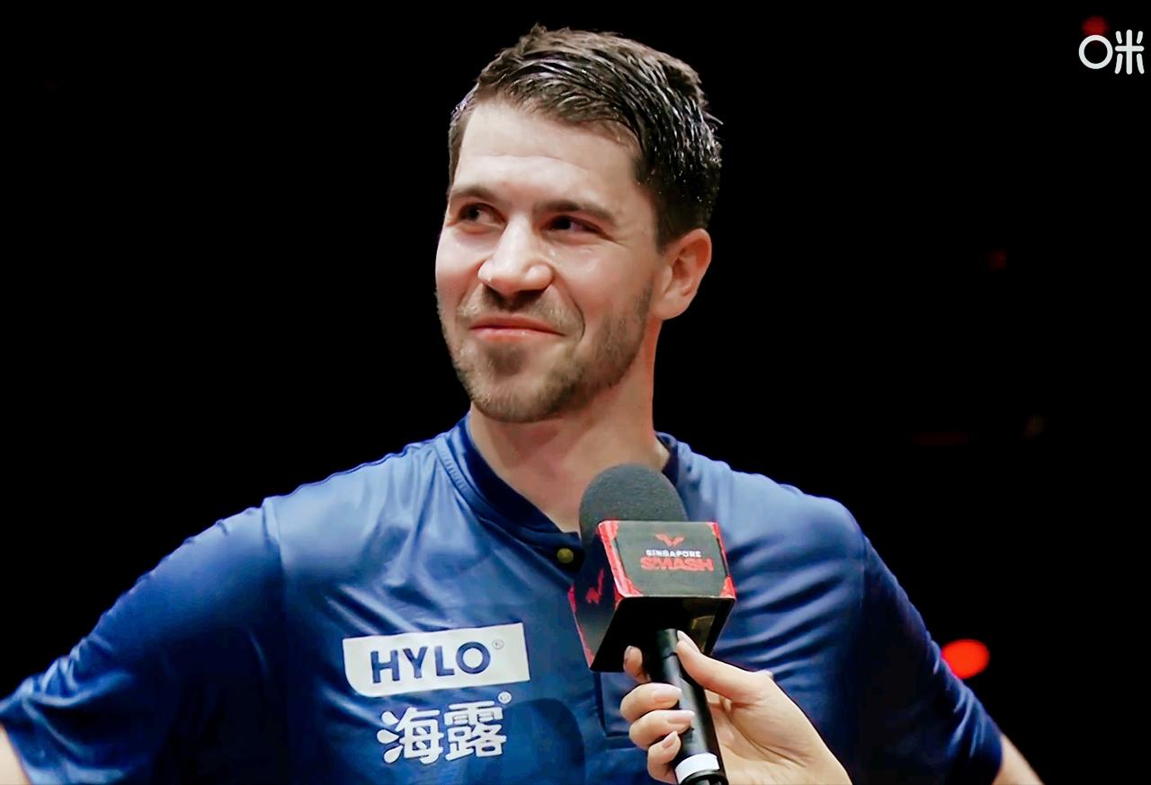 弗朗西斯卡3:2击败张本智和，赛后采访的时候，为何用中文说了“谢谢！”

因为全