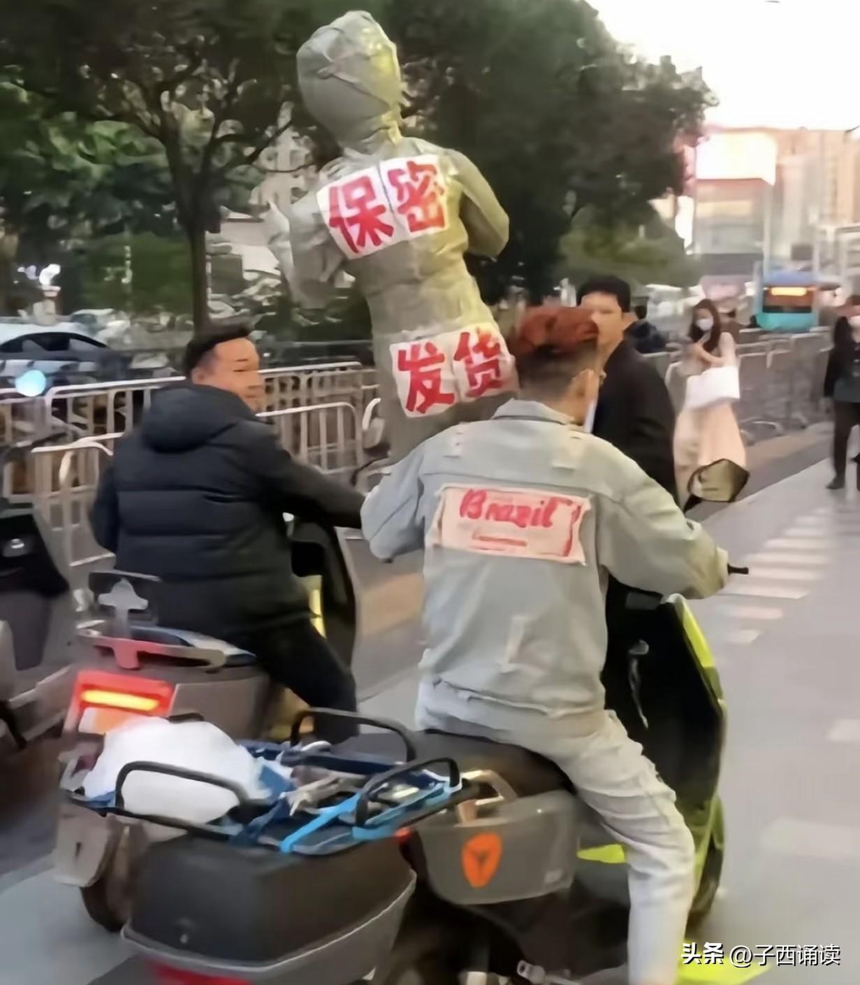 哈哈，哥们，你这分明就是此地无银三百两啊！