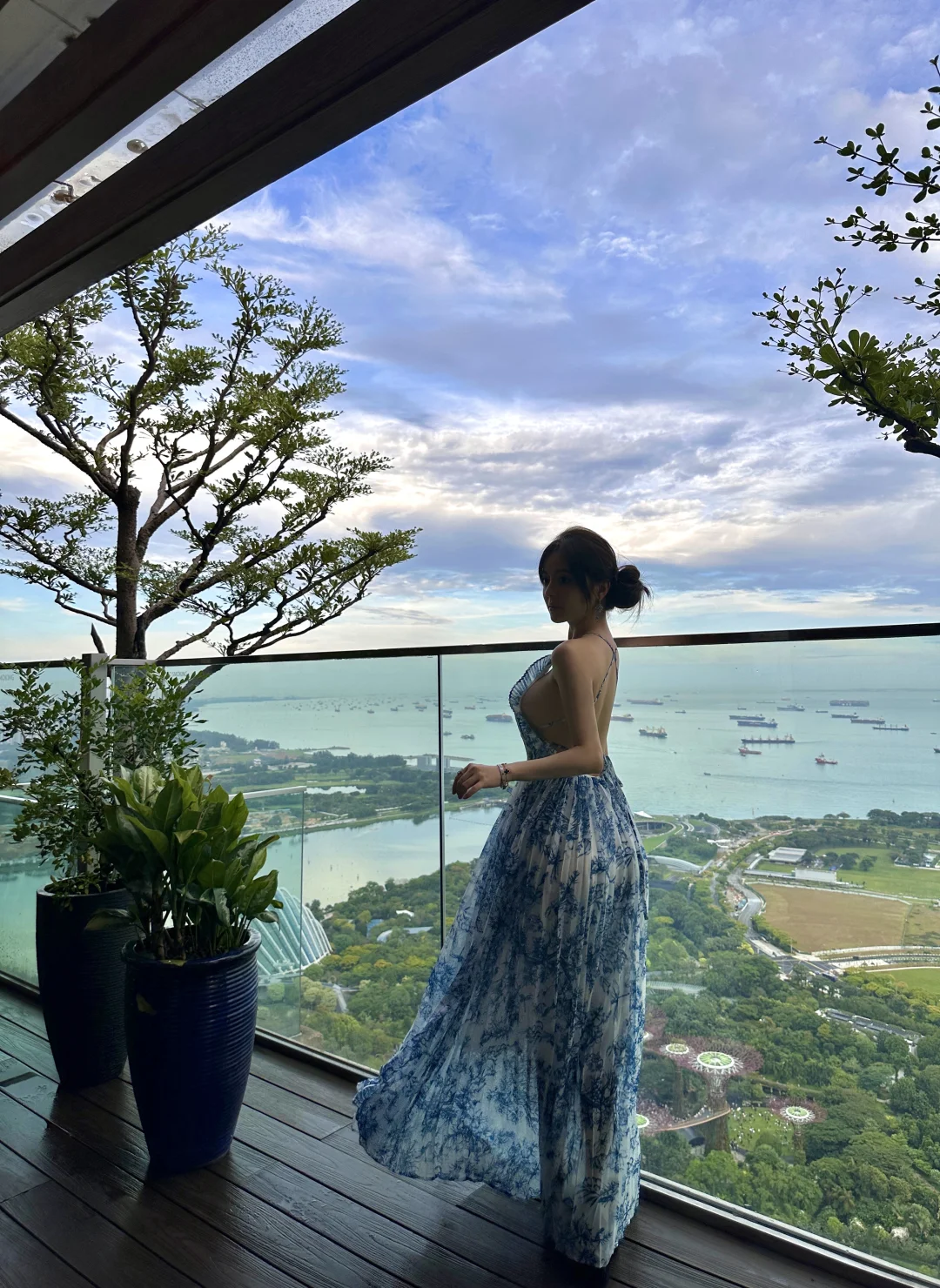 你还在小县城诋毁我的时候，我已经站在世界中心了