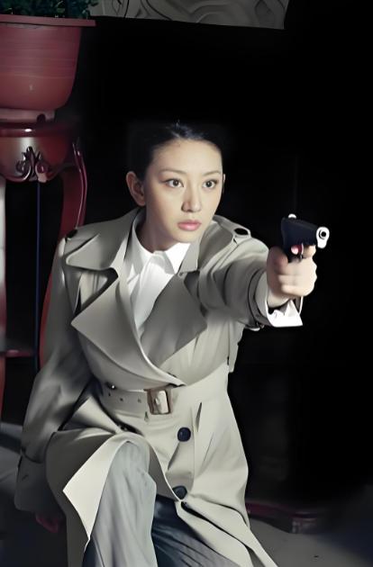 32集谍战剧，唐一菲杨烁领衔主演，集结十余位金牌演员，剧情精彩拉满，收视强劲，剧