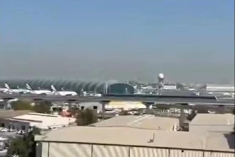 伊朗电子设备迪安国际机场…捕捉到的瞬间。
当地时间3月7日上午，迪拜国际机场可热