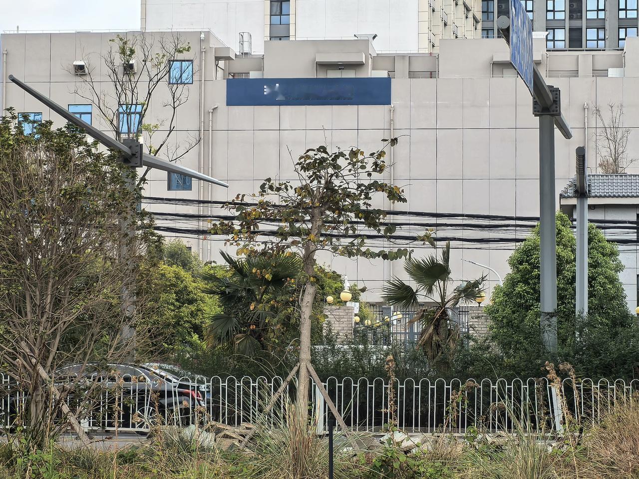 有一个问题，困挠了我很久，问一下大家，为什么只有中国南方电网，而没有北方电网？