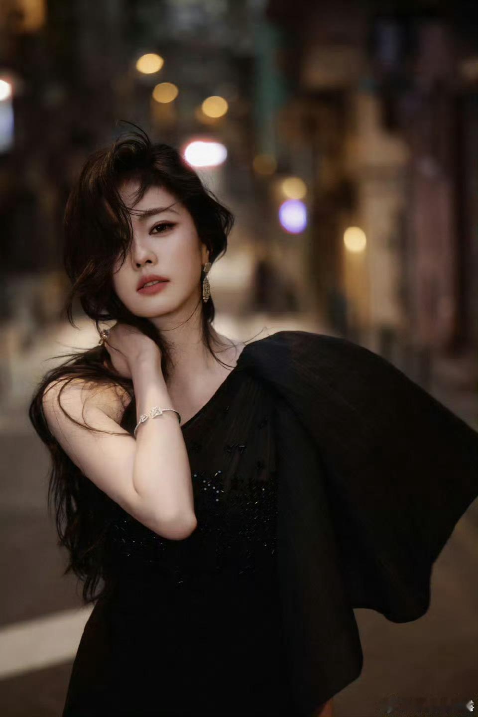 白鹿尖叫之夜最早出图这出发图拍的太权威了