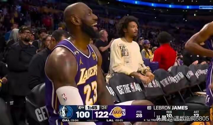 今日湖人迎战独行侠，东契奇继续高挂免战牌，詹姆斯砍下28分10板12助，成为史上