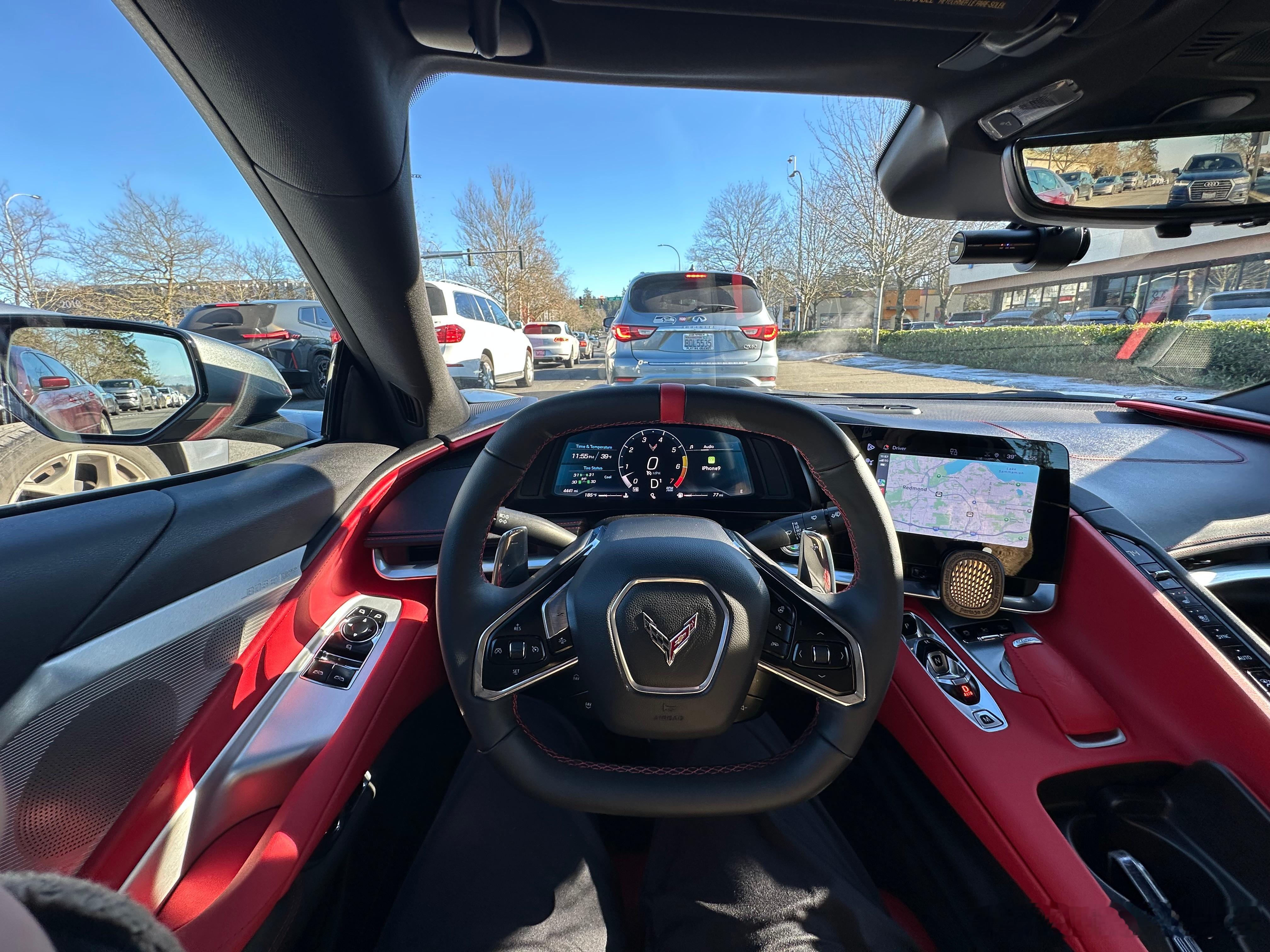 聊聊普通克尔维特C8 Stingray跟Z06的差别：Stingray这6.2L