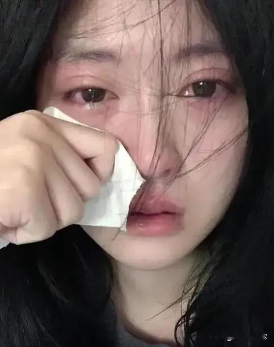 “脸都不要了！”安徽一女子剖腹产后仅半个月，就被男友起诉，要求退还10万彩礼三金