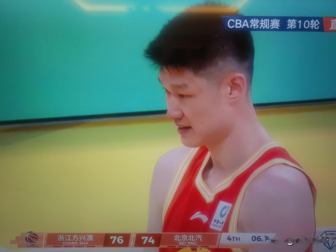 双杀！浙江方兴渡最后时刻胡金秋两罚一中，77比74艰难的战胜北京北汽！最后时刻，