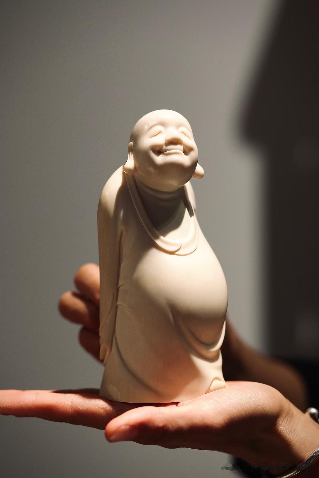 看过浮生过半，才懂“难得糊涂”并非真的糊涂，而是看透之后的从容。

猛犸温润细腻