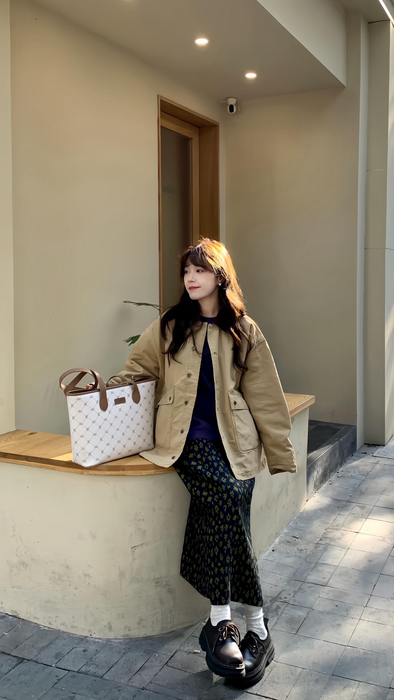 我以为很快就能见面 所以那天没有好好道别
我们的可颂时刻  感谢老己陪我去过这么