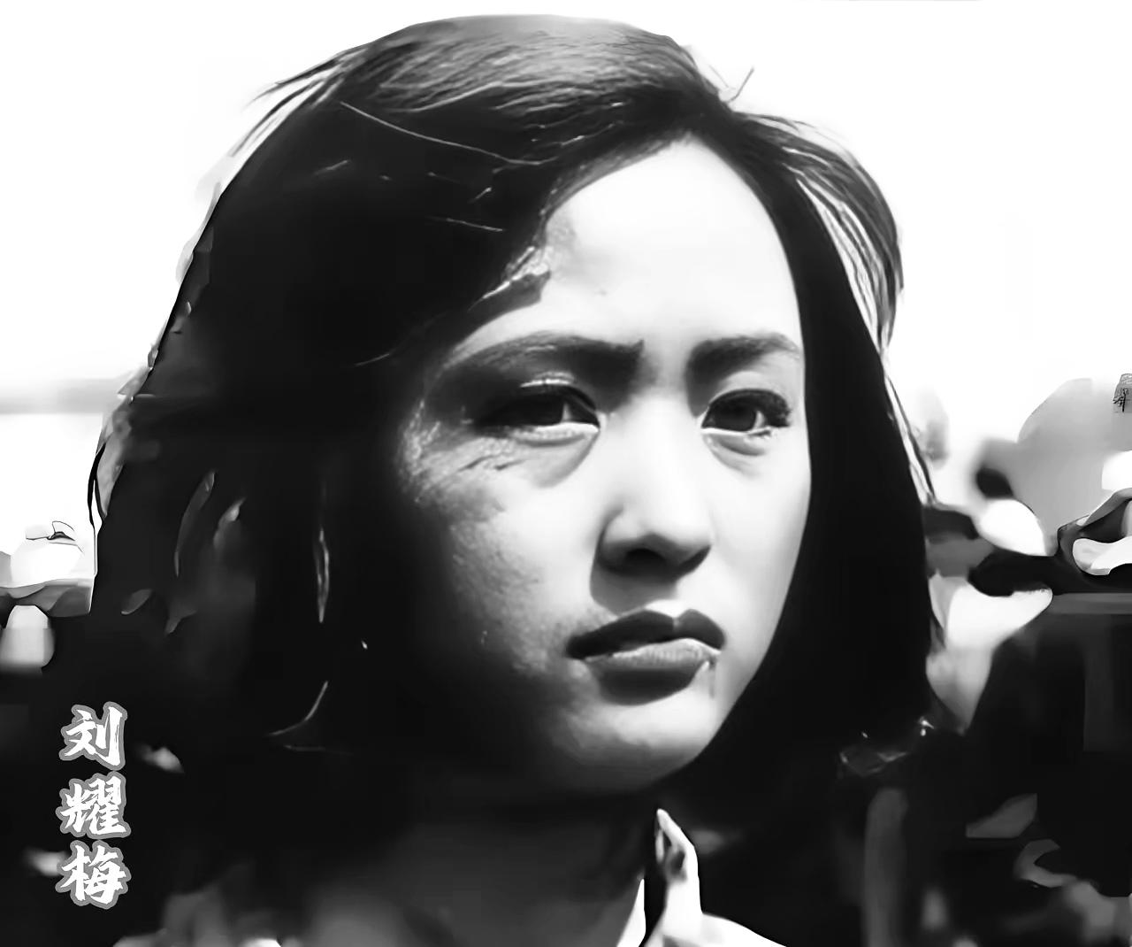 1943年，河北阜平，22岁的刘耀梅，已经是妇救会主任。鬼子搞清乡，她为了给老乡