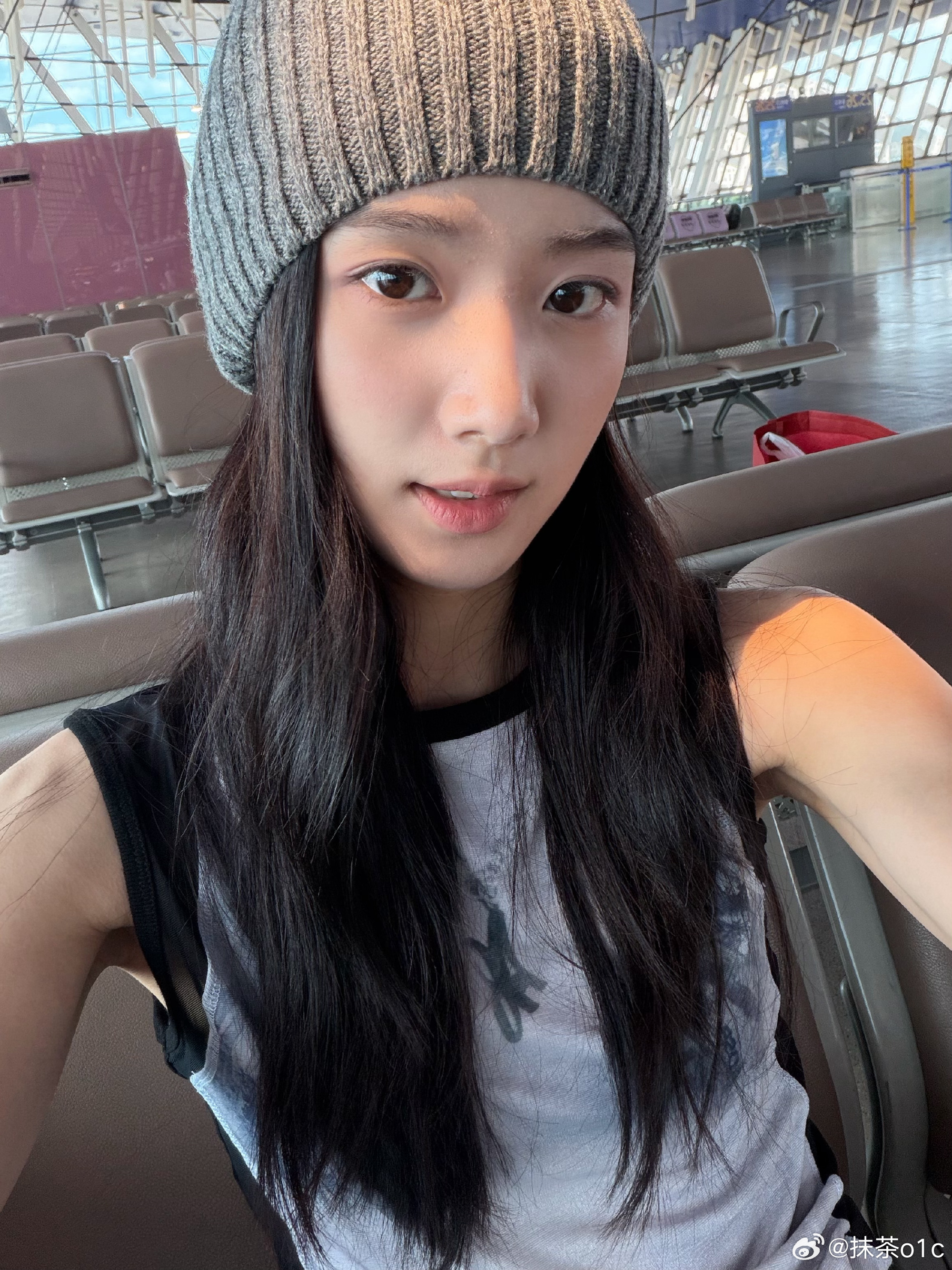 卢昱晓  lyx卢昱晓 lyx卢昱晓南衣 “以这份热爱，致你那嗳阳般的笑容”  