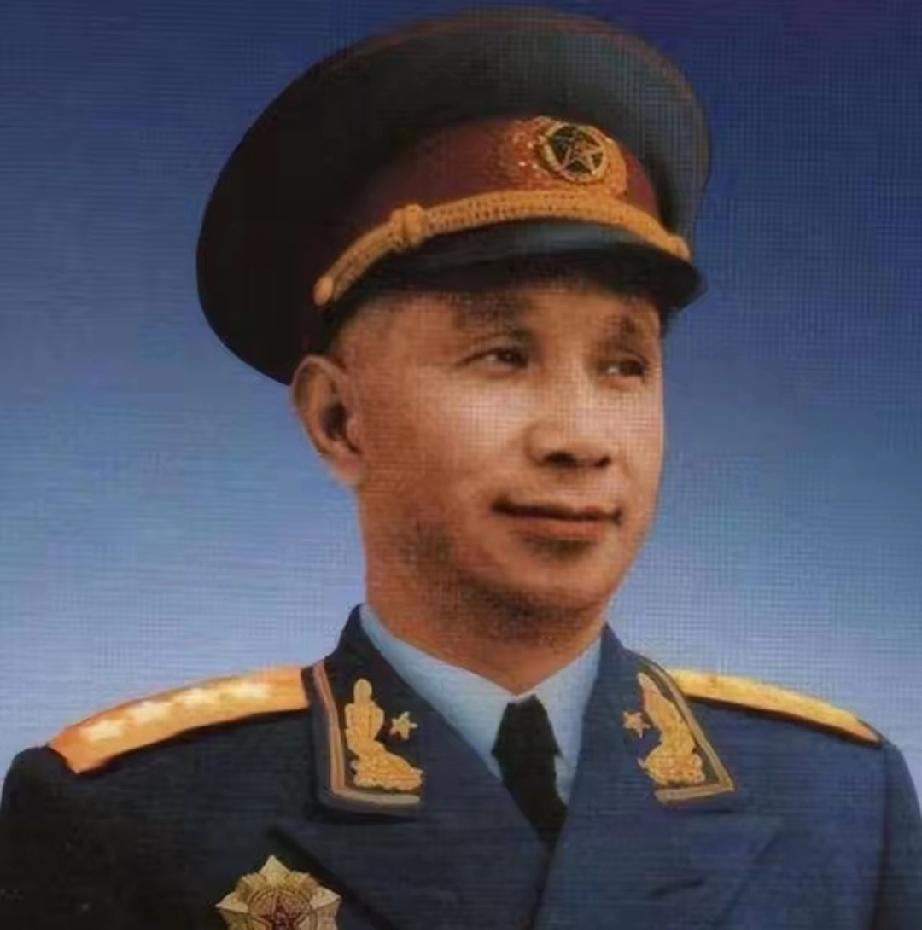 《红岩》是罗广斌与杨益言共同创作的一部革命历史小说，
主要讲述了中国共产党地下工