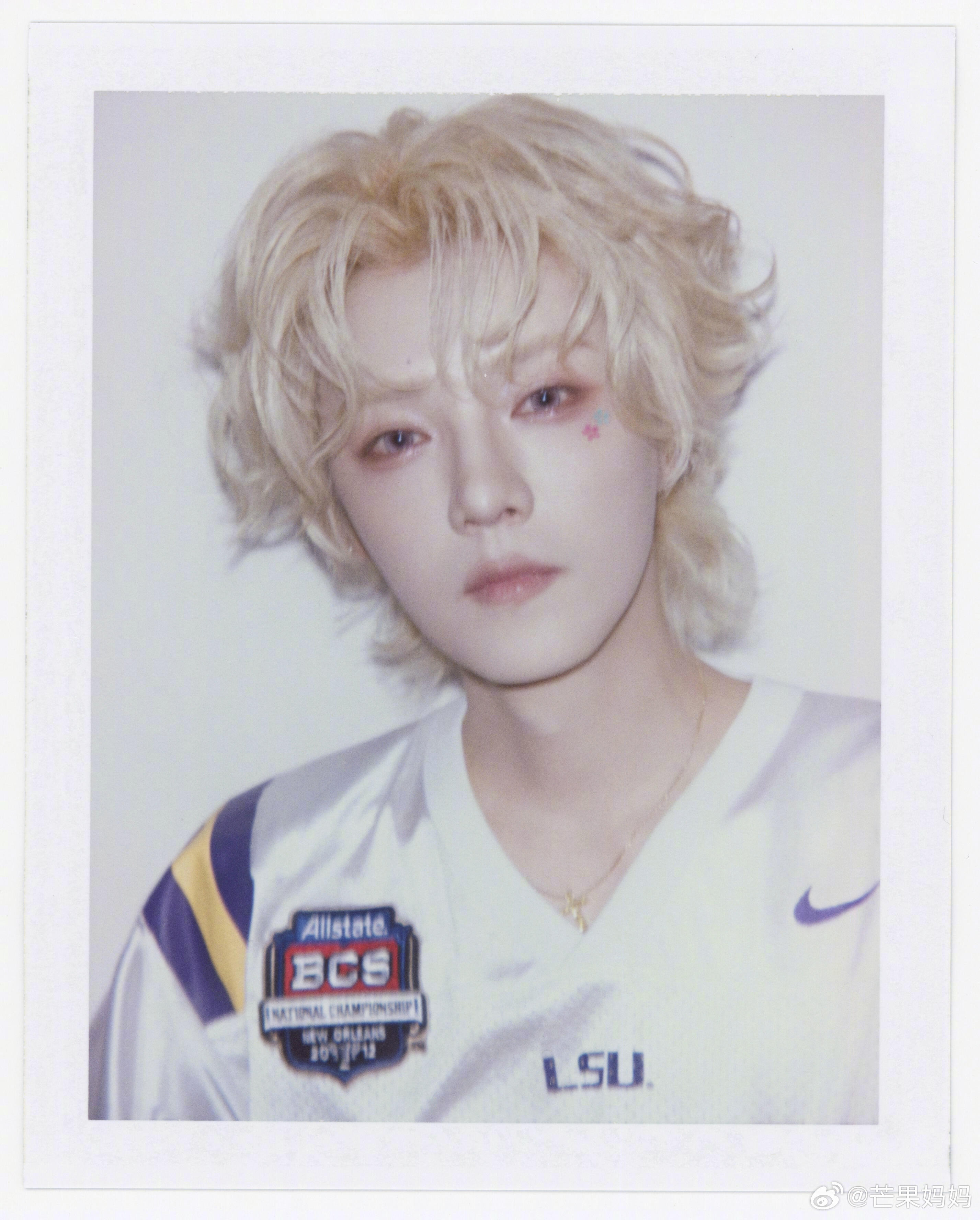 站姐团建愚人节冷知识：内娱愚人节站姐团建起源于鹿晗的两个站姐 