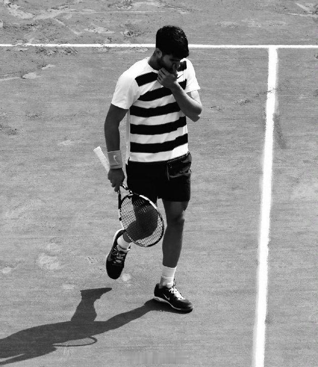 大事发生：阿尔卡拉斯宣布退出罗马大师赛、法网！阿卡在声明中说到：“在今天进行的测