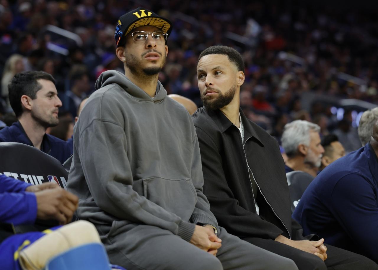 队友挺住！库里渴望回归球队冲击季后赛！

勇士当家球星库里并没有放弃这个糟糕的赛