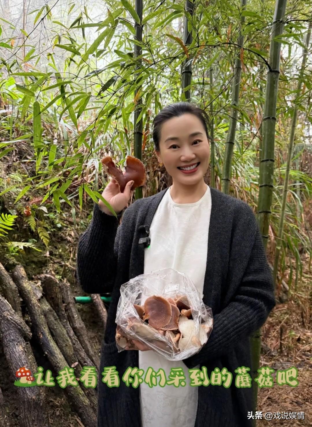 林依轮老婆亲手采蘑菇熬汤！
3月25日，林依轮老婆西华晒出一段视频，视频中她称与