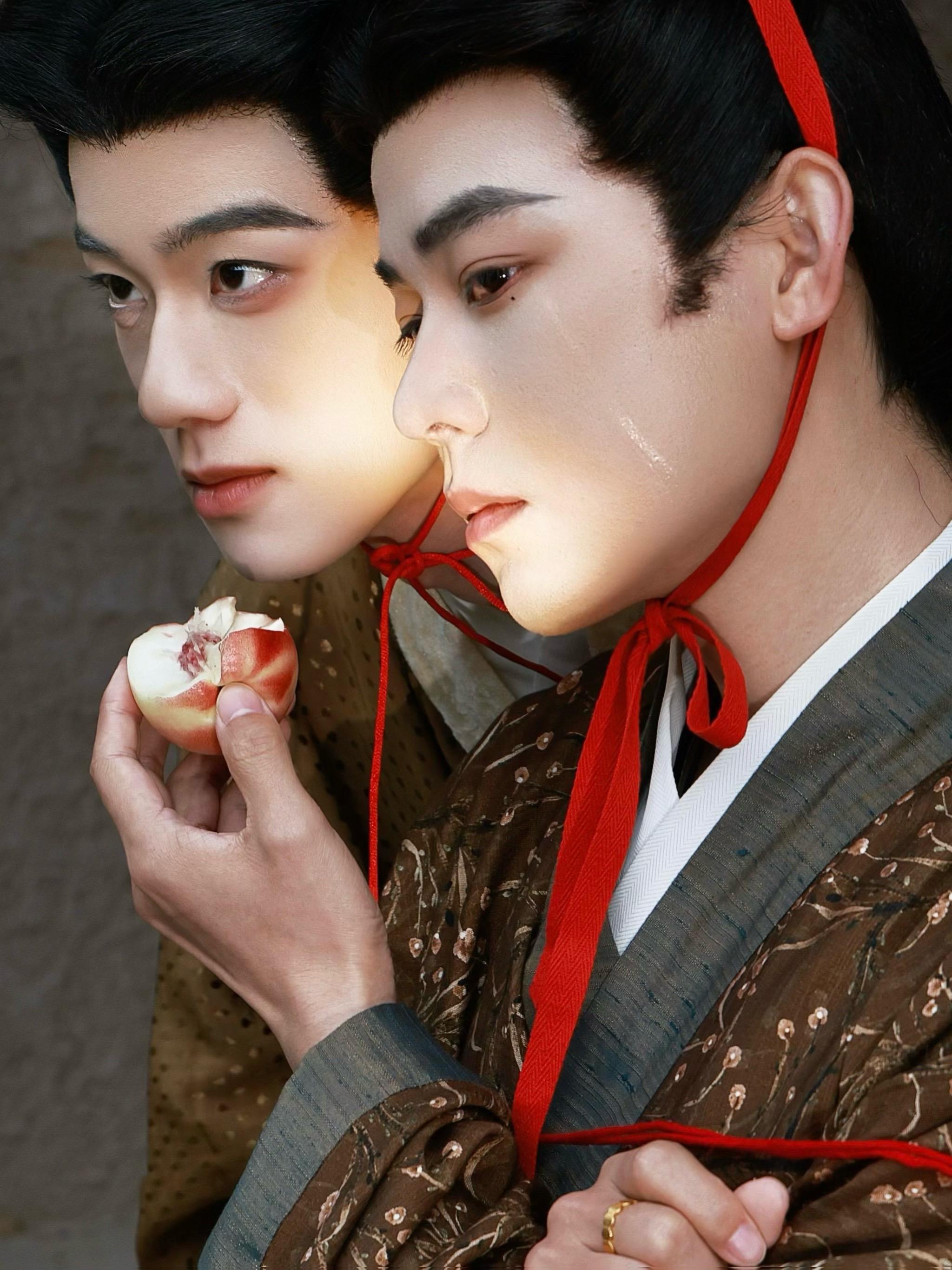 ‘ 我本将心向明月 ’