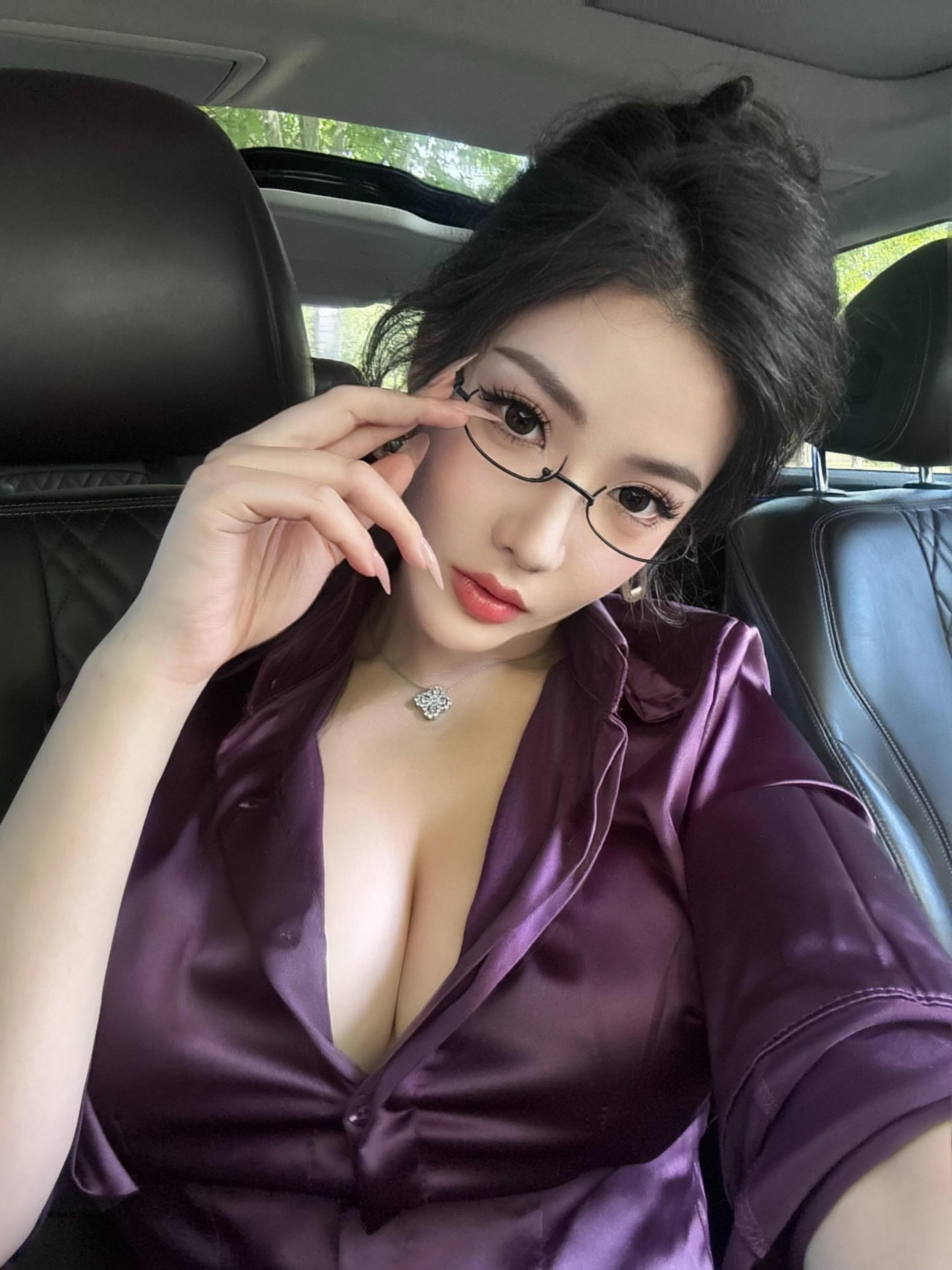 新来的班主任也太😍。