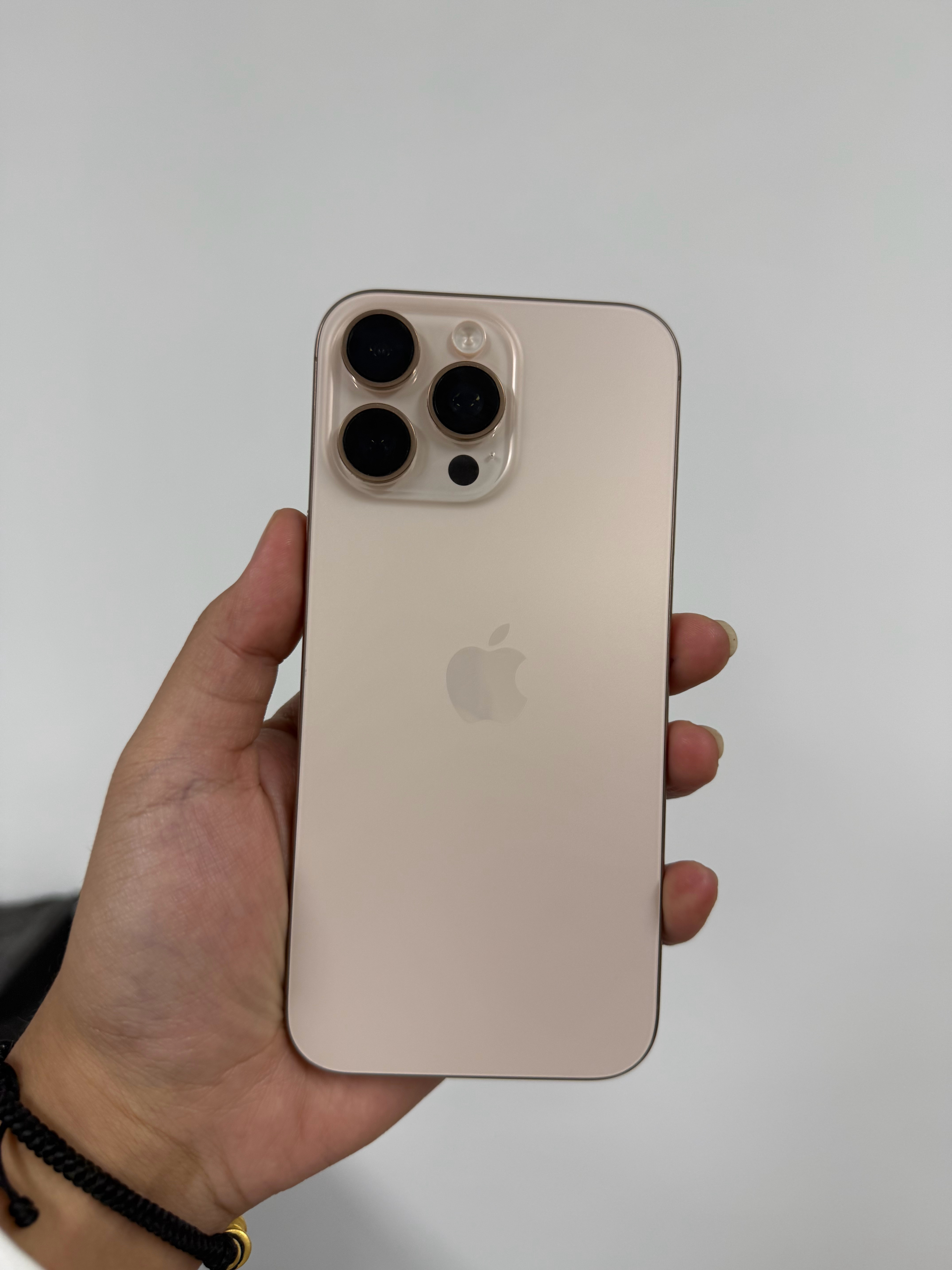 特价一台16PM 国行 256G 电池92% 靓机95新刚从售后换了官方正品屏幕