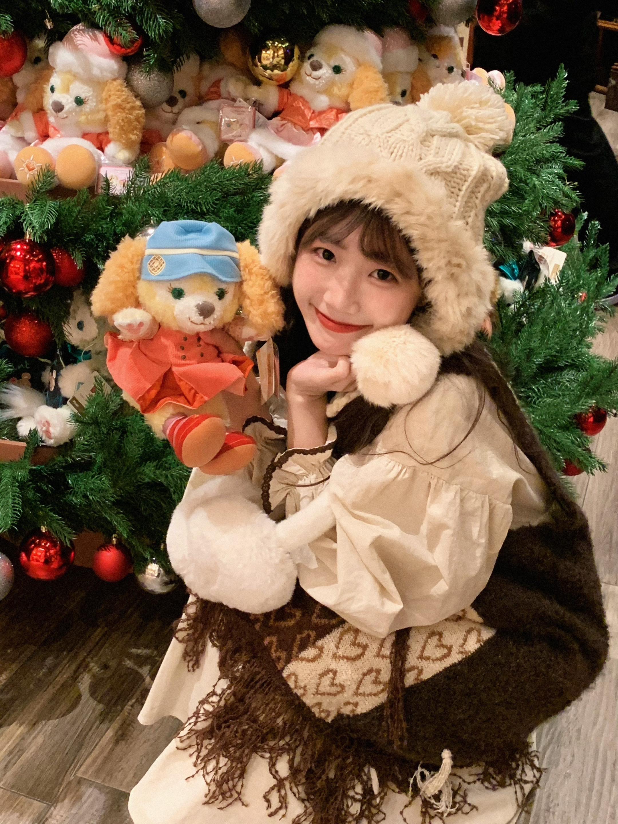 提前预习一下今年的圣诞拍照姿势！！🎄🍎✨。