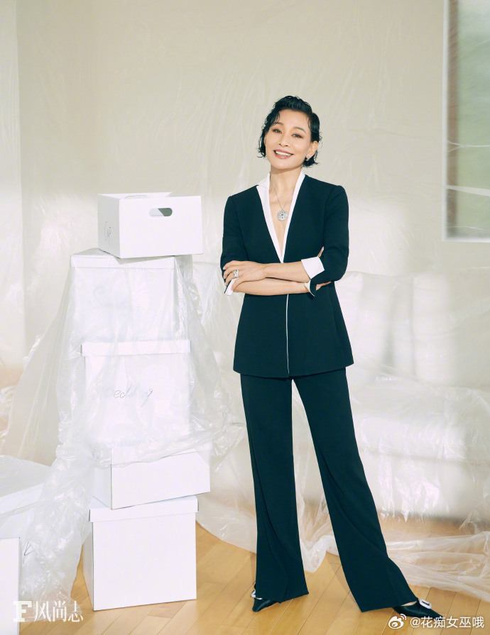 陈冲有这样气质的女儿不奇怪。她自己就有勃勃的生机、艺术野心和生命力。是的，除了外