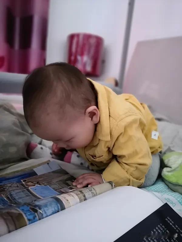 娃读书的事儿真是让人头疼。我以前是孩子学习的“总指挥”，追着问作业、盯着写题、检