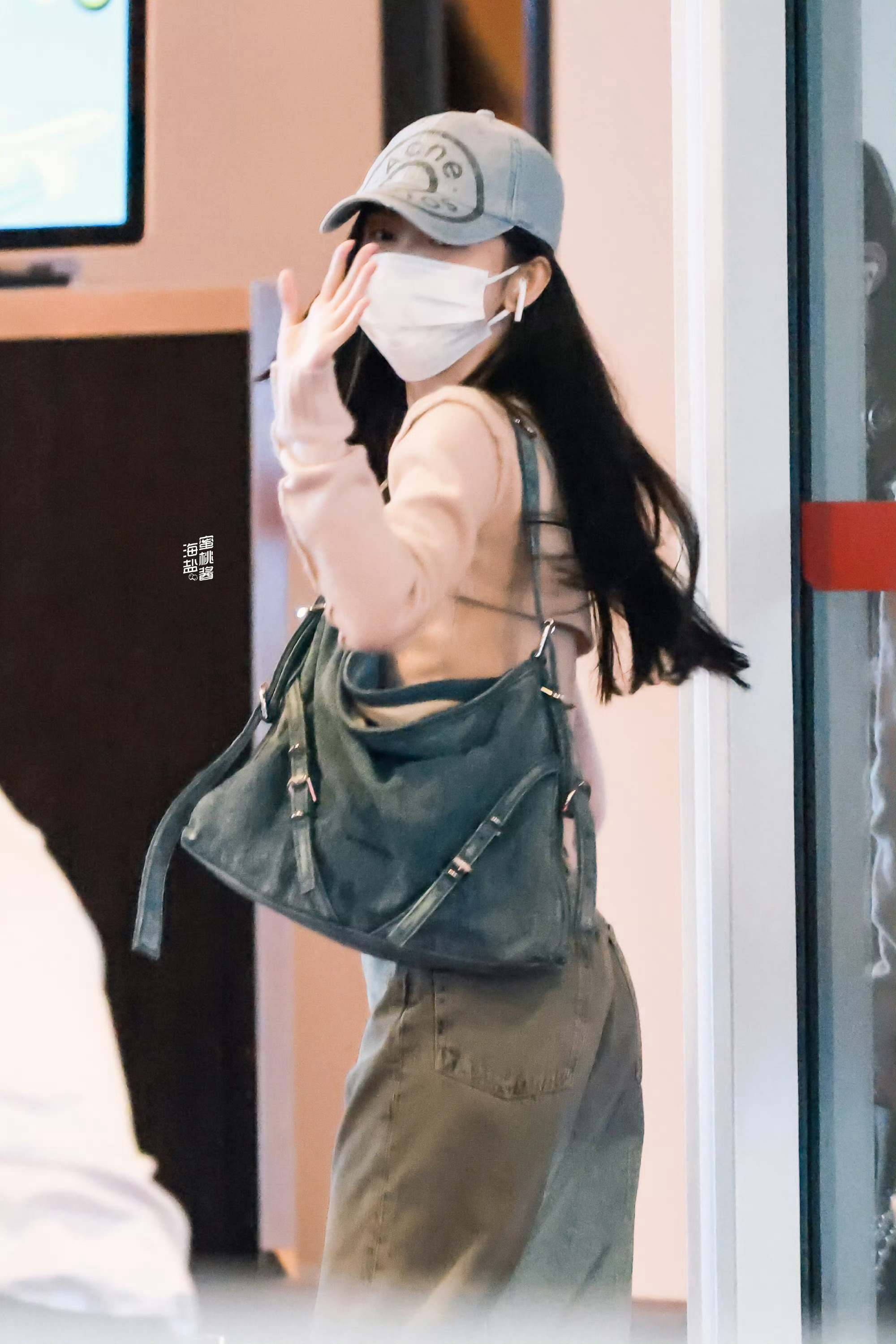jjy鞠婧祎jjy鞠婧祎阿黛"困住我青春的人始终没有见过一面"