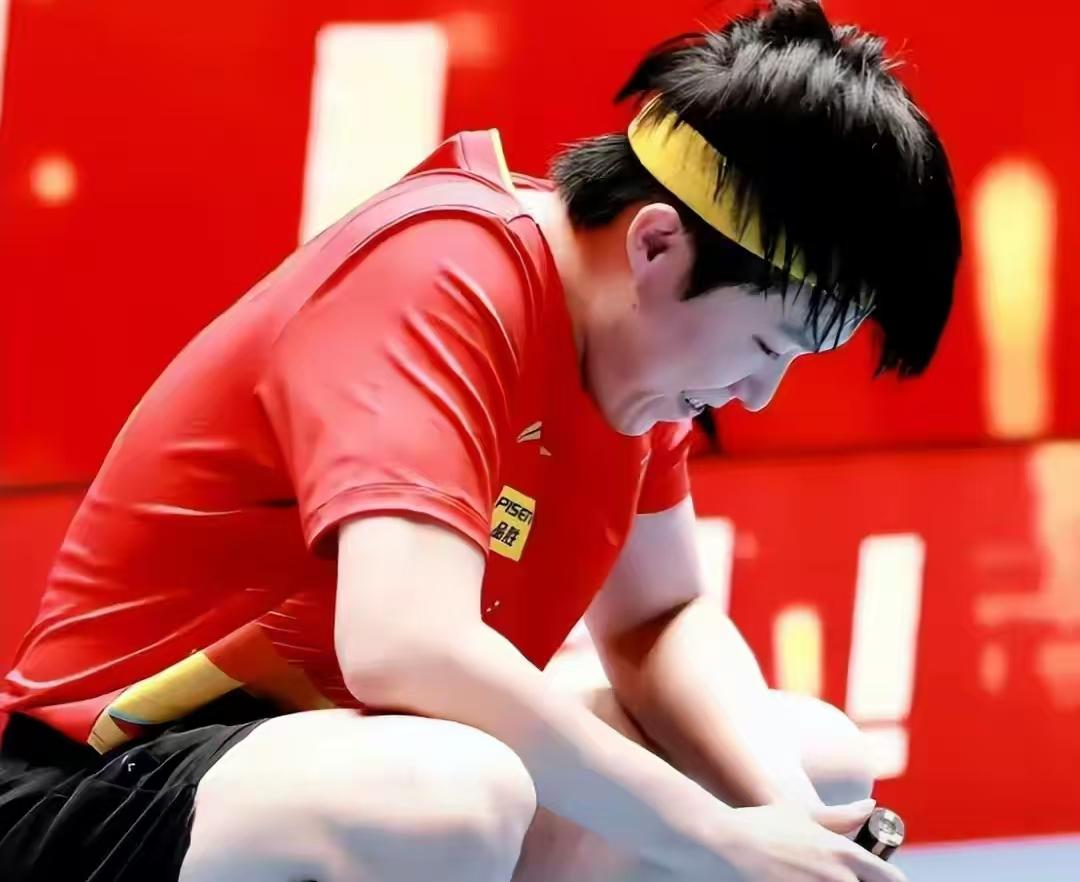 国乒惊险啃下法国！主力一天连战三场，赢球后直呼累到扛不住。

12月4号成都混团