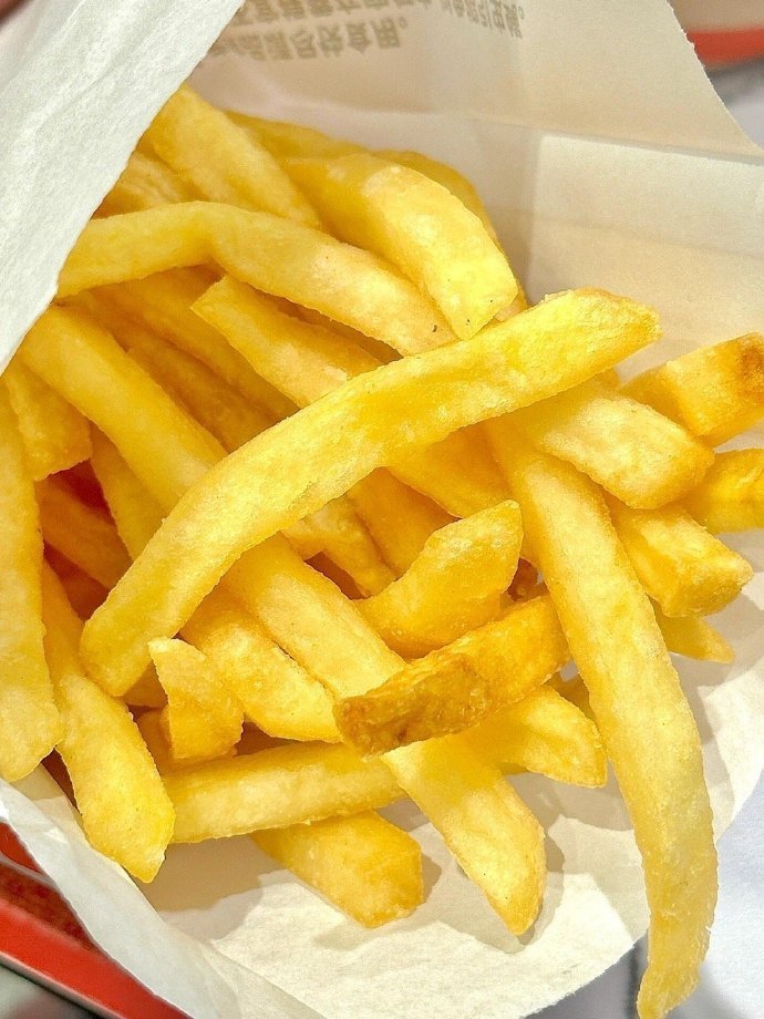 总会有一刻薯条瘾发作🍟麦当劳超大薯条 ​​​