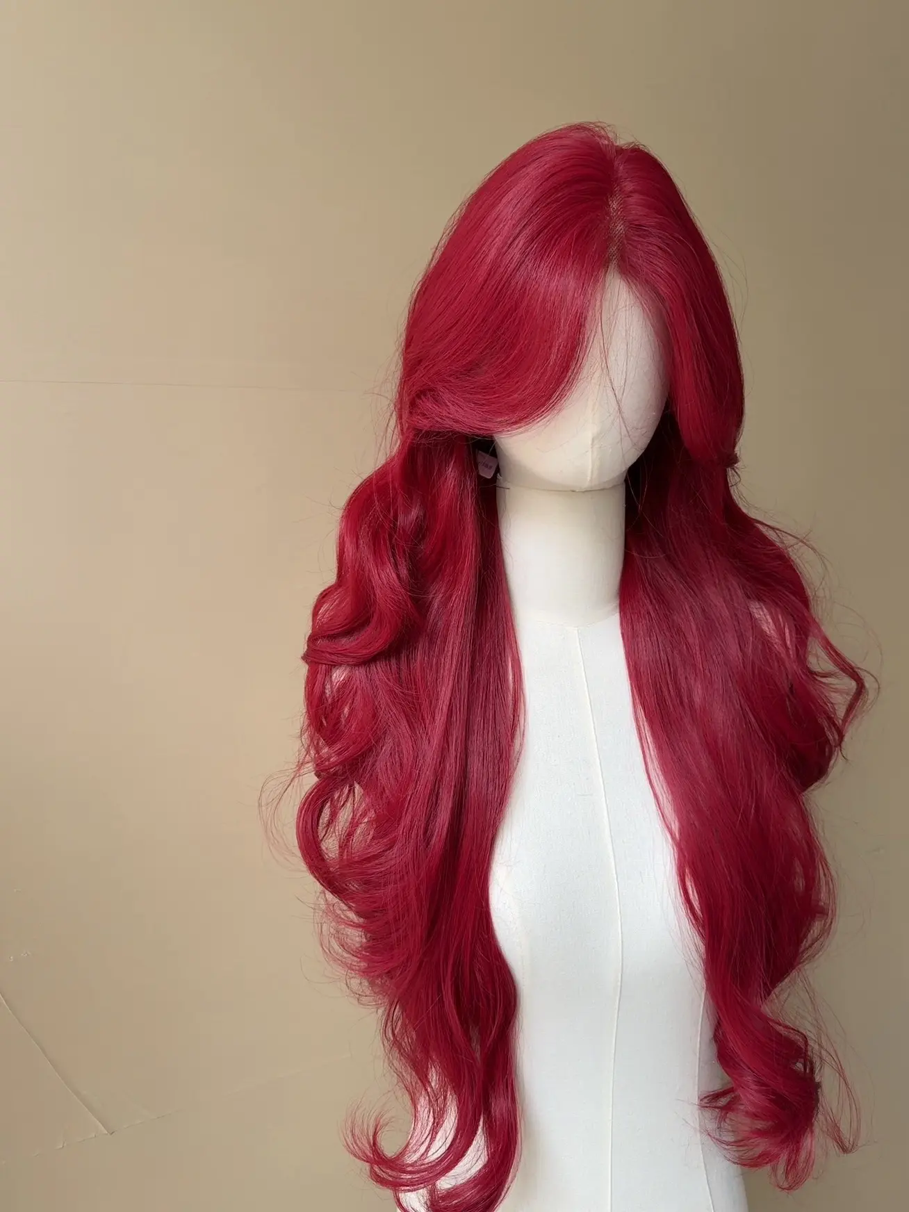 正红狼尾75厘米。