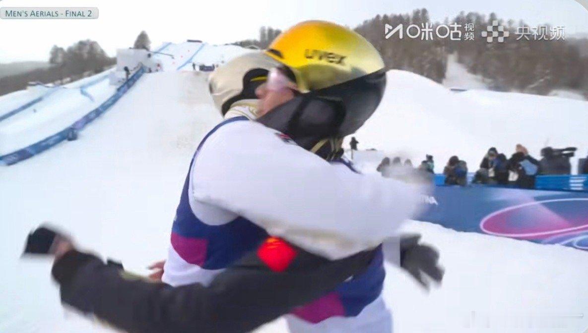 王心迪132.60分这是一跳更比一跳高一浪更比一浪强啊全民聊冬奥