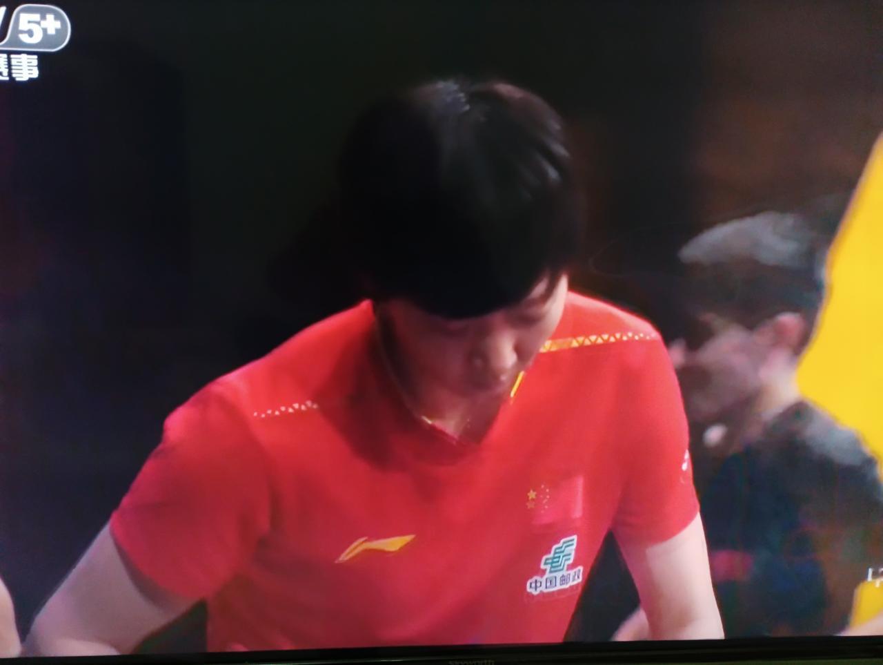 韩莹🇩🇪果然厉害！
目前第一局王曼昱🇨🇳2-6暂时落后于韩莹🇩🇪！