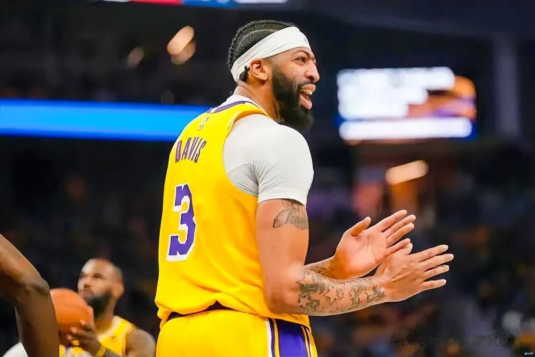  
北京时间8月5日美国洛杉矶媒体曝光：NBA湖人队计划向球星浓眉戴维斯提供一份