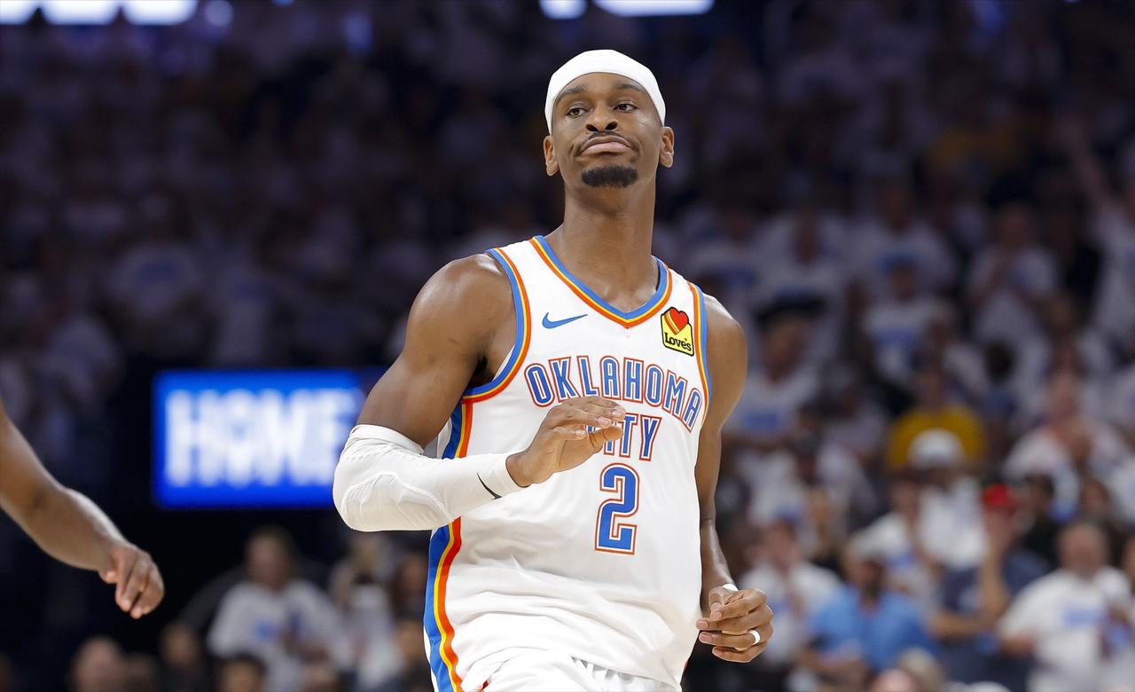 起猛了！NBA季前赛，雷霆迎战雄鹿，亚历山大登场18分钟，砍下17分+3板+5助