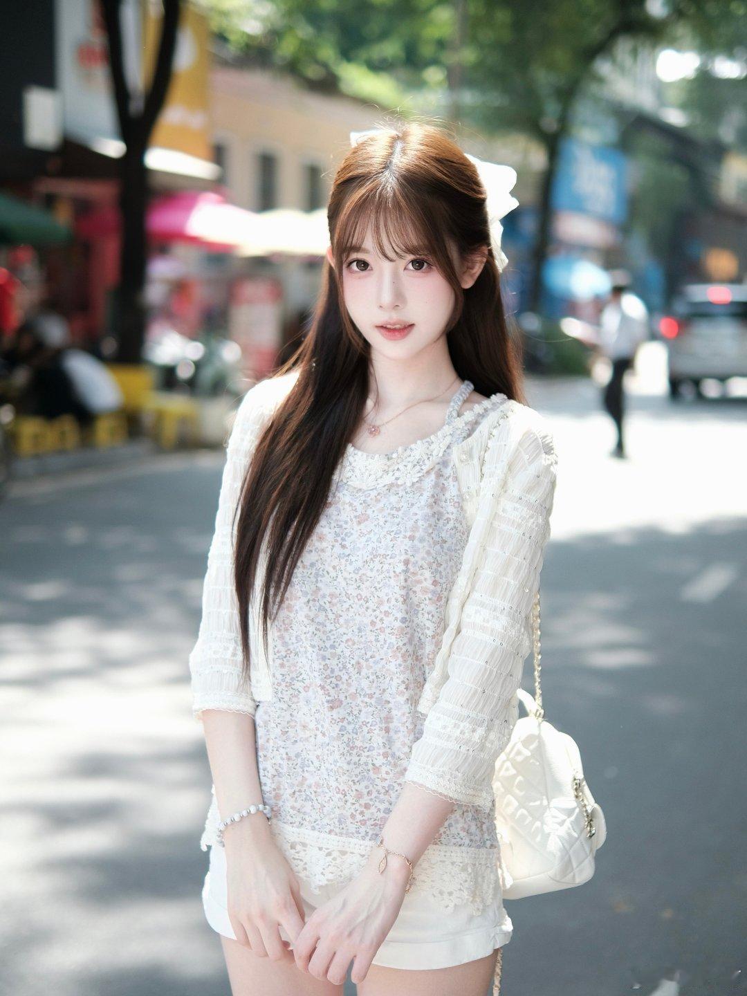 什么样的才算是美女阳光明媚心情明媚