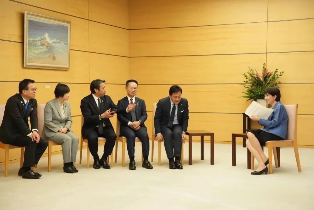 日本亲台议员联盟突然改名"日本台湾友好议员联盟"，300多名右翼议员公开勾连"台