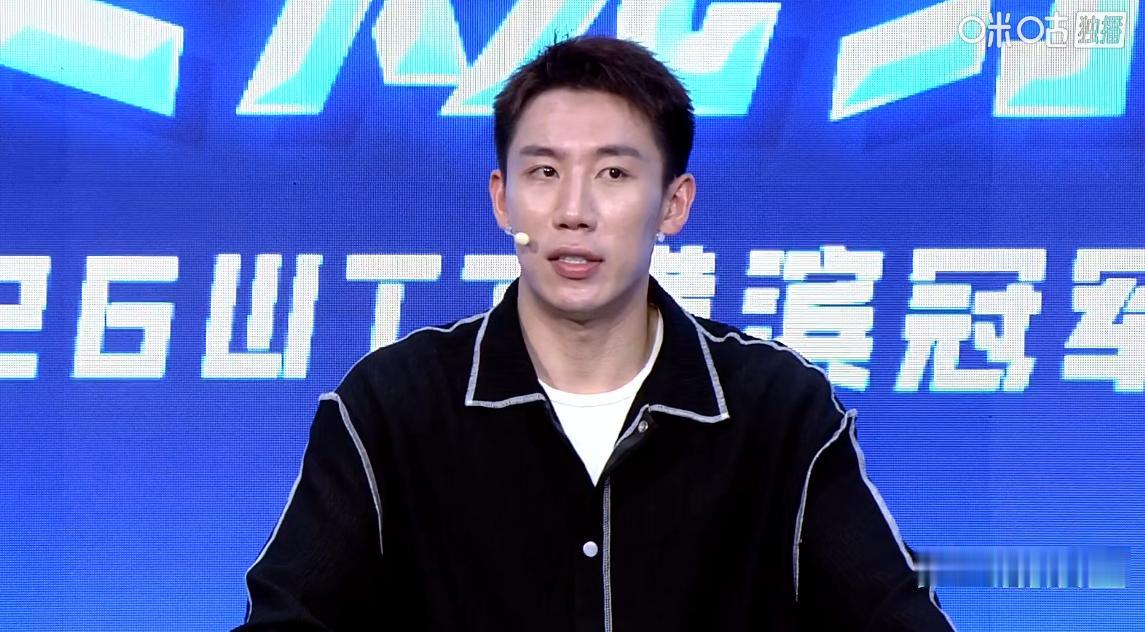 张本智和4-1拿下吴晙诚，赛后程靖淇的分析太到位了，

张本智和正手的稳定性，
