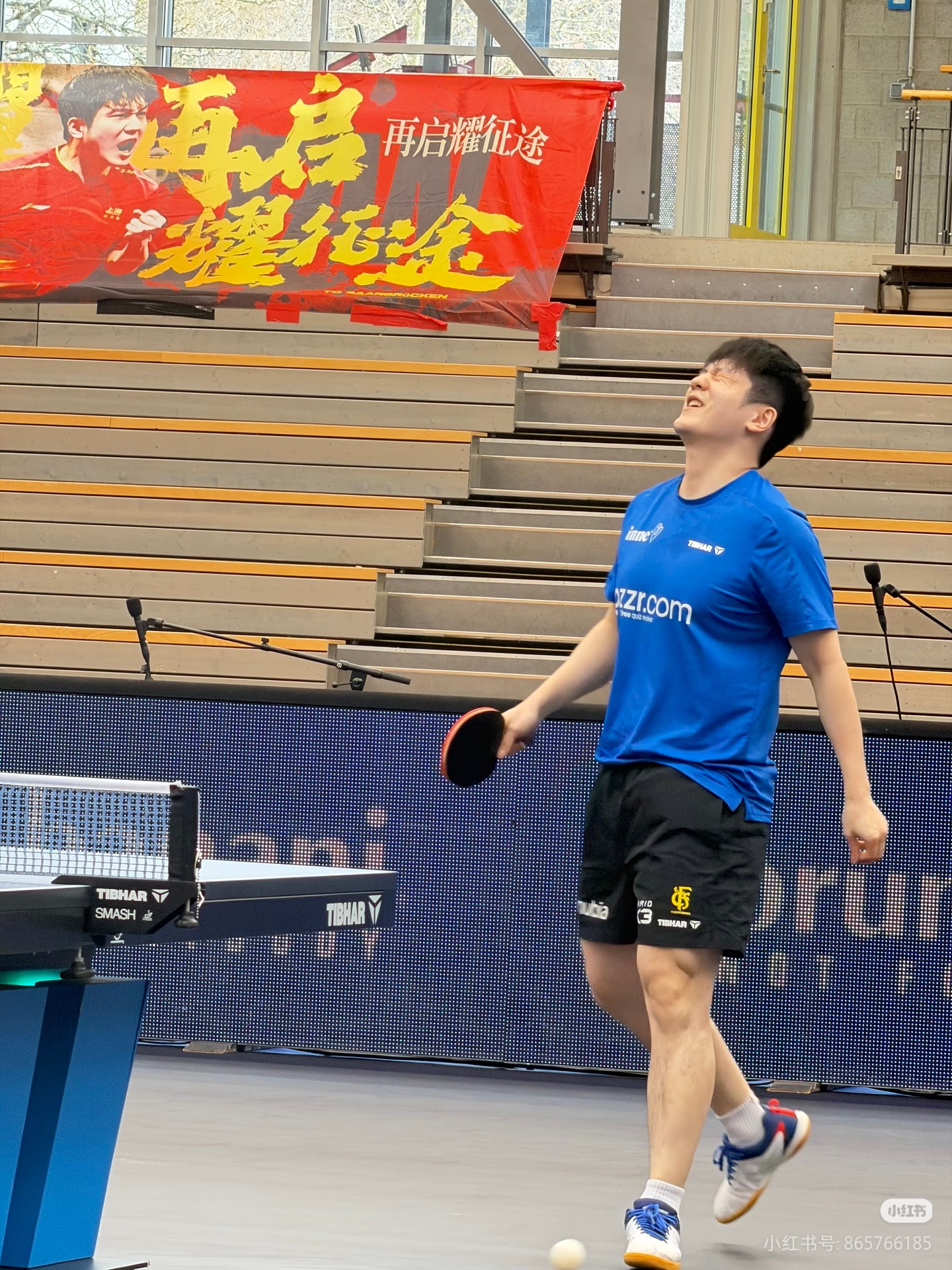 新发型带名词:“空气飞机头”好想这个duangduang振东啊！ 