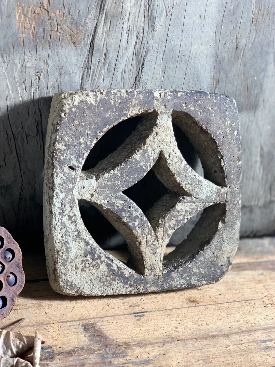 金钱下水，财源滚滚；陶烧排水，民宿侘寂摆件