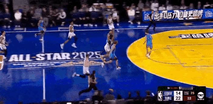 打进正赛！基扬特-乔治投进制胜三分，穆林队绝杀林书豪队晋级NBA全明星赛新秀挑战