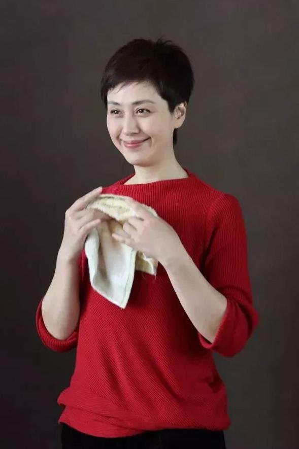 演员，李诚儒，是史依弘的前夫，当年的史依弘，青春靓丽，扮相优美，李诚儒被她深深吸
