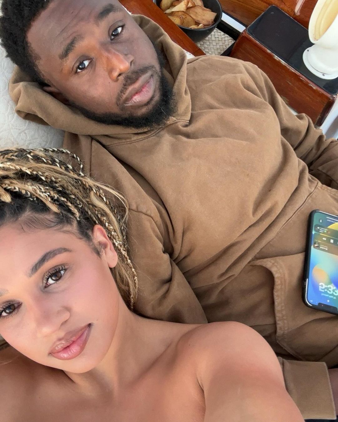 风景美 人更美小两口的休闲时间#金州勇士[超话]##安德鲁维金斯[超话]# ​​