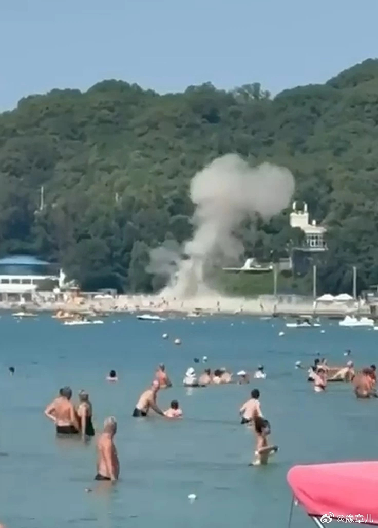 据库班地区领导人称，格伦吉克附近的死亡人数已增至六人，其中三人是儿童。40人受伤