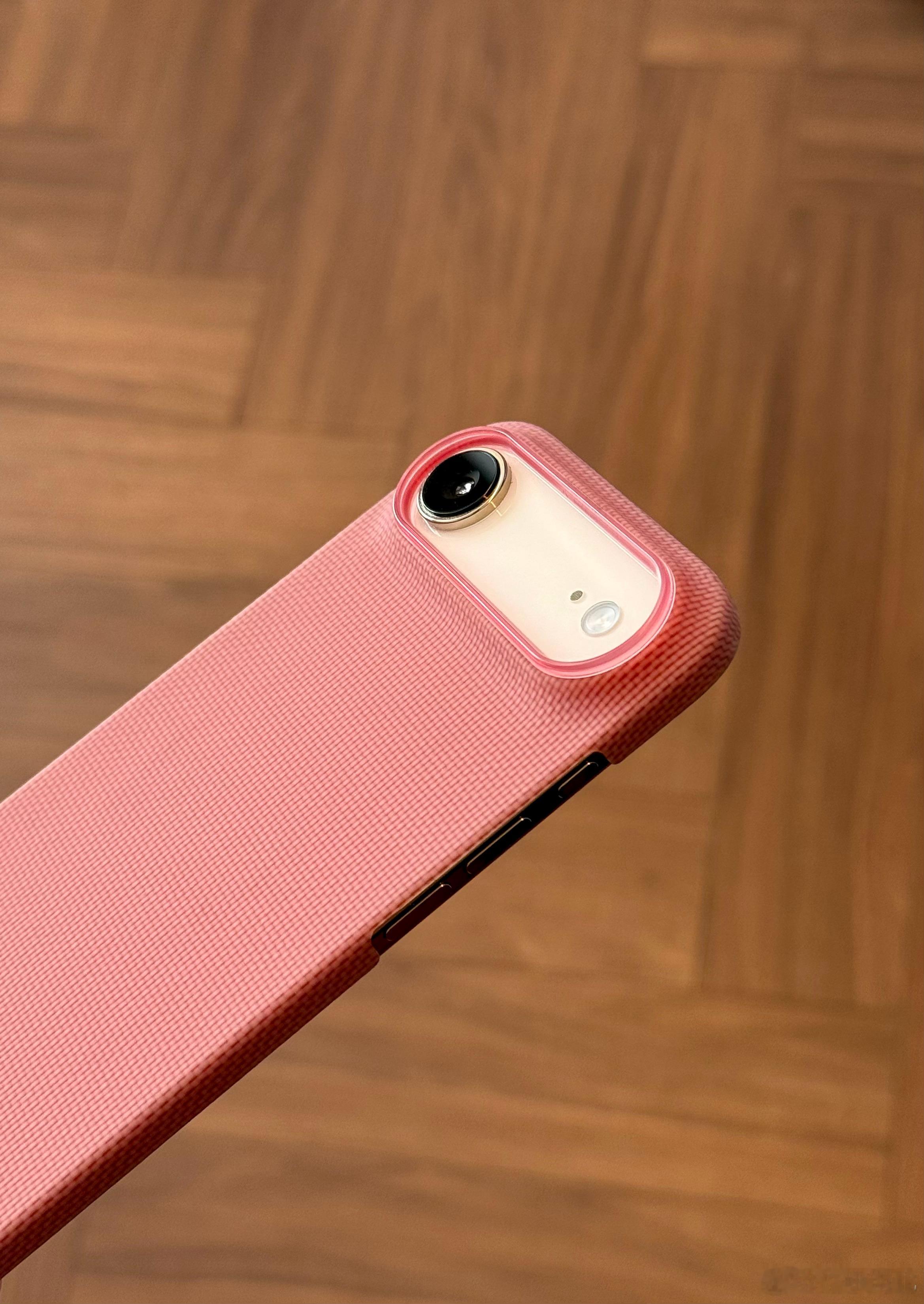 给iPhone Air换上LLC毕加索，终于懂了什么叫「薄得像一层艺术肌理」凯夫