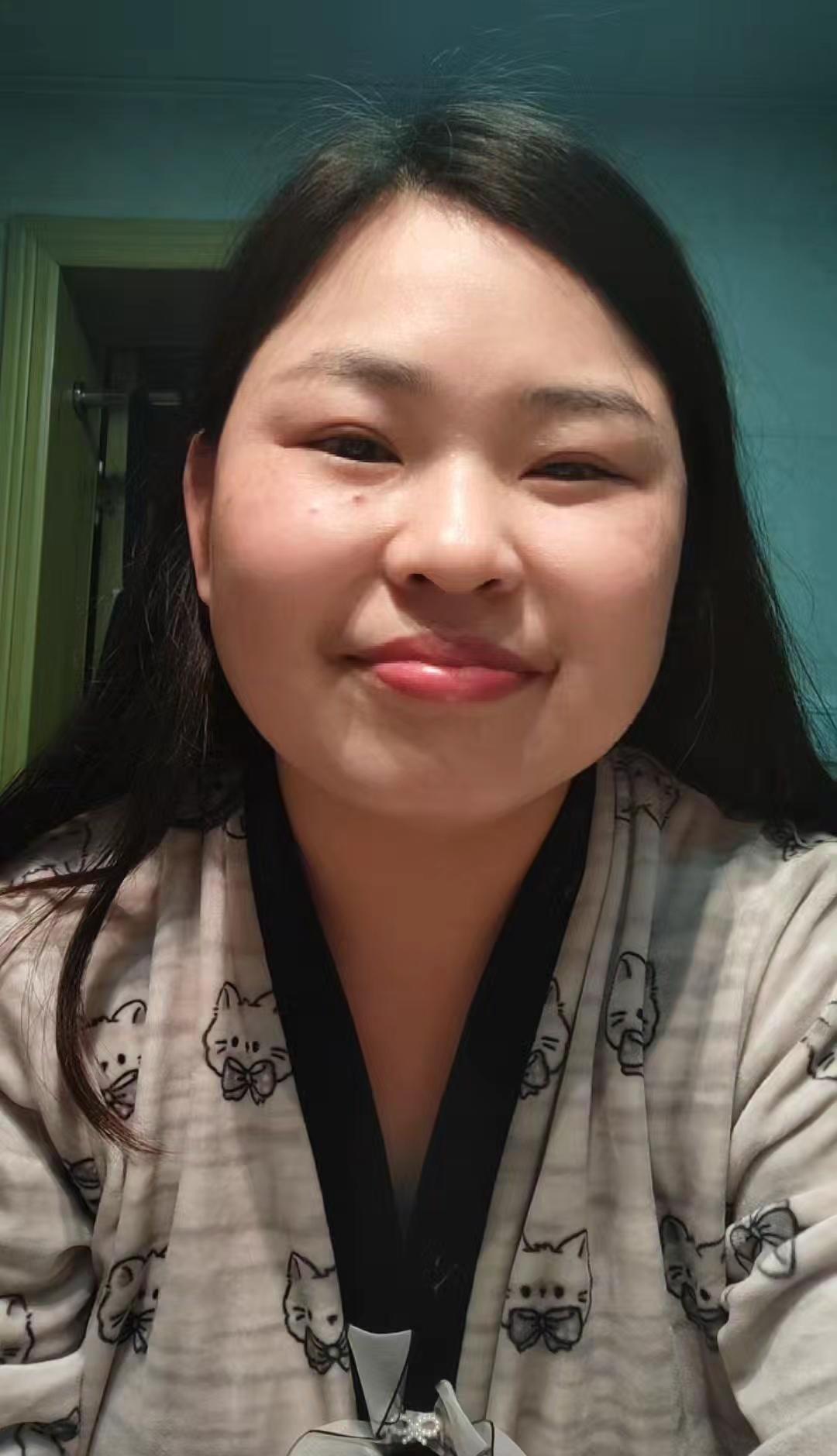 圆脸不配被爱吗？💔总觉得自己是“小众脸”？其实圆脸有隐藏的可爱密码！1️⃣穿搭