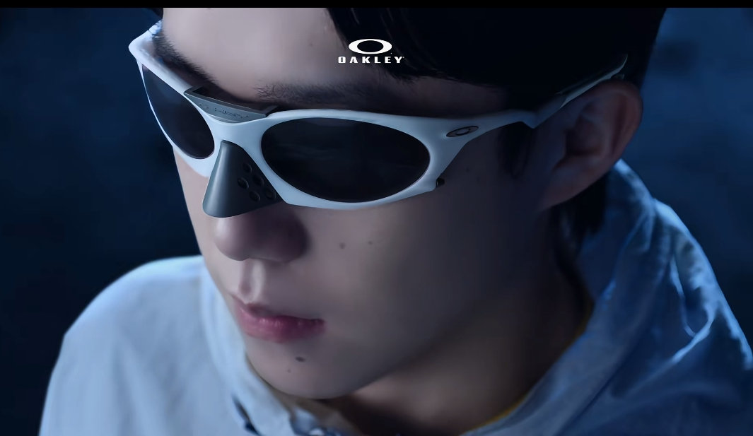 Oakley欧克利拍的楚钦侧脸太权威了
