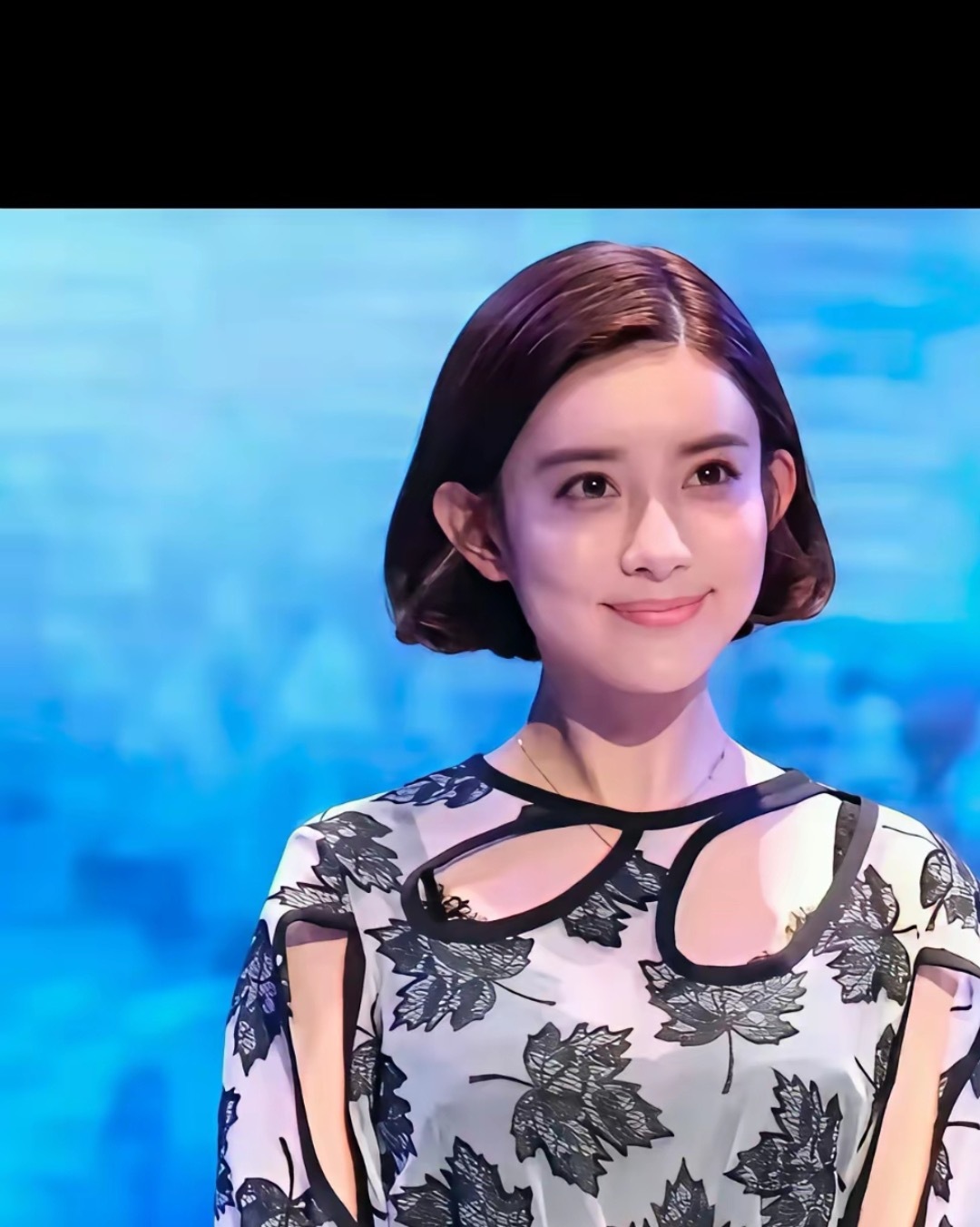 孟子义刚出道时长这个样子 