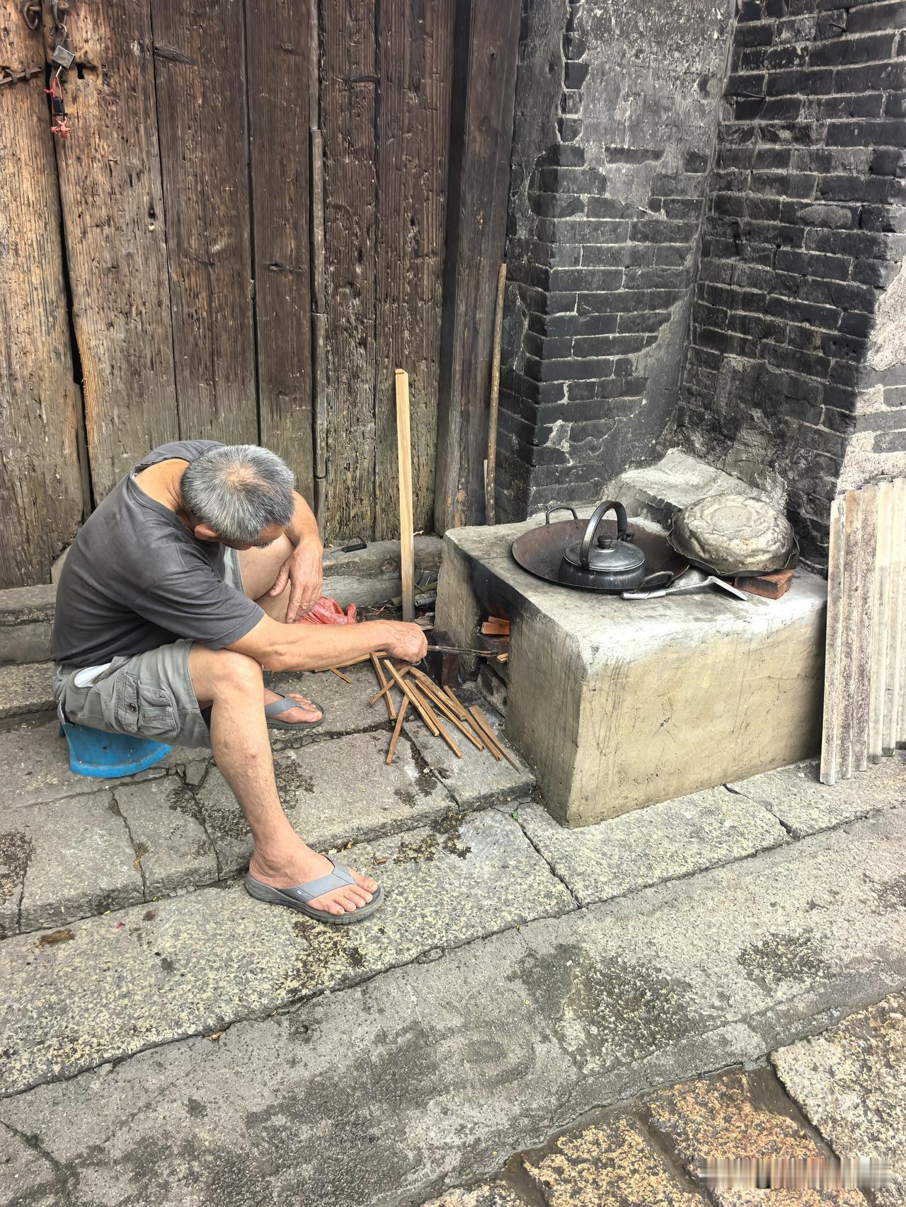 淇澳岛白石街的烟火气