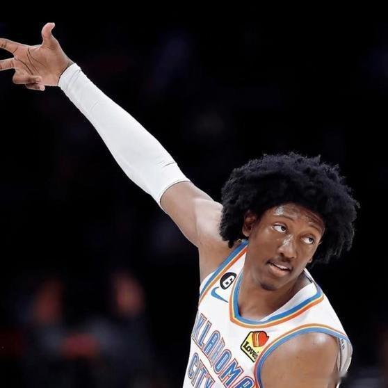 《雷霆这天是塌下来了吗，当家核心亚历山大腹部肌肉拉伤赛后伤情更严重，二当家威廉姆