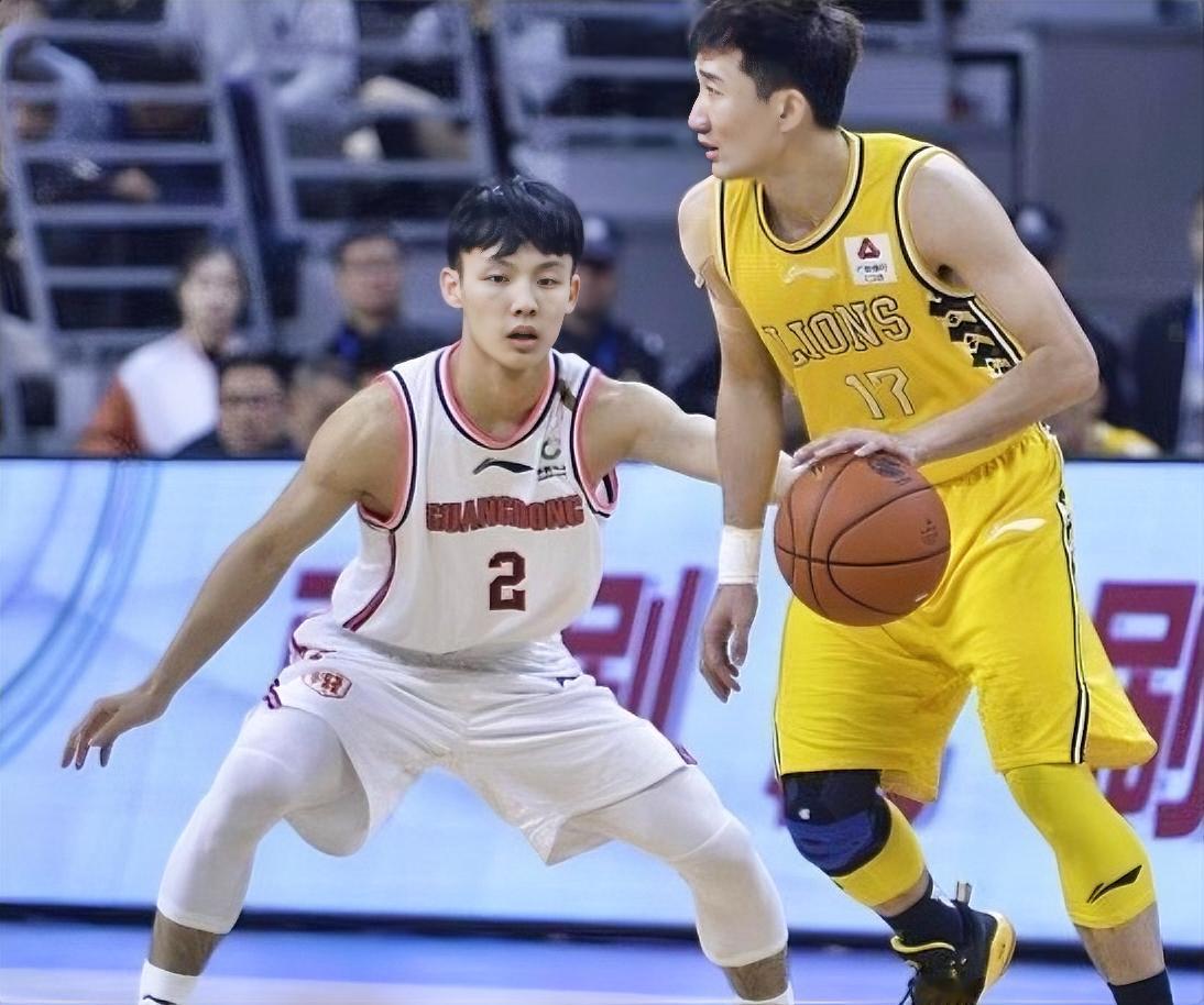 中国男篮连输韩国男篮，最大原因就是这个问题！

从两场比赛可以看出，中国男篮在进